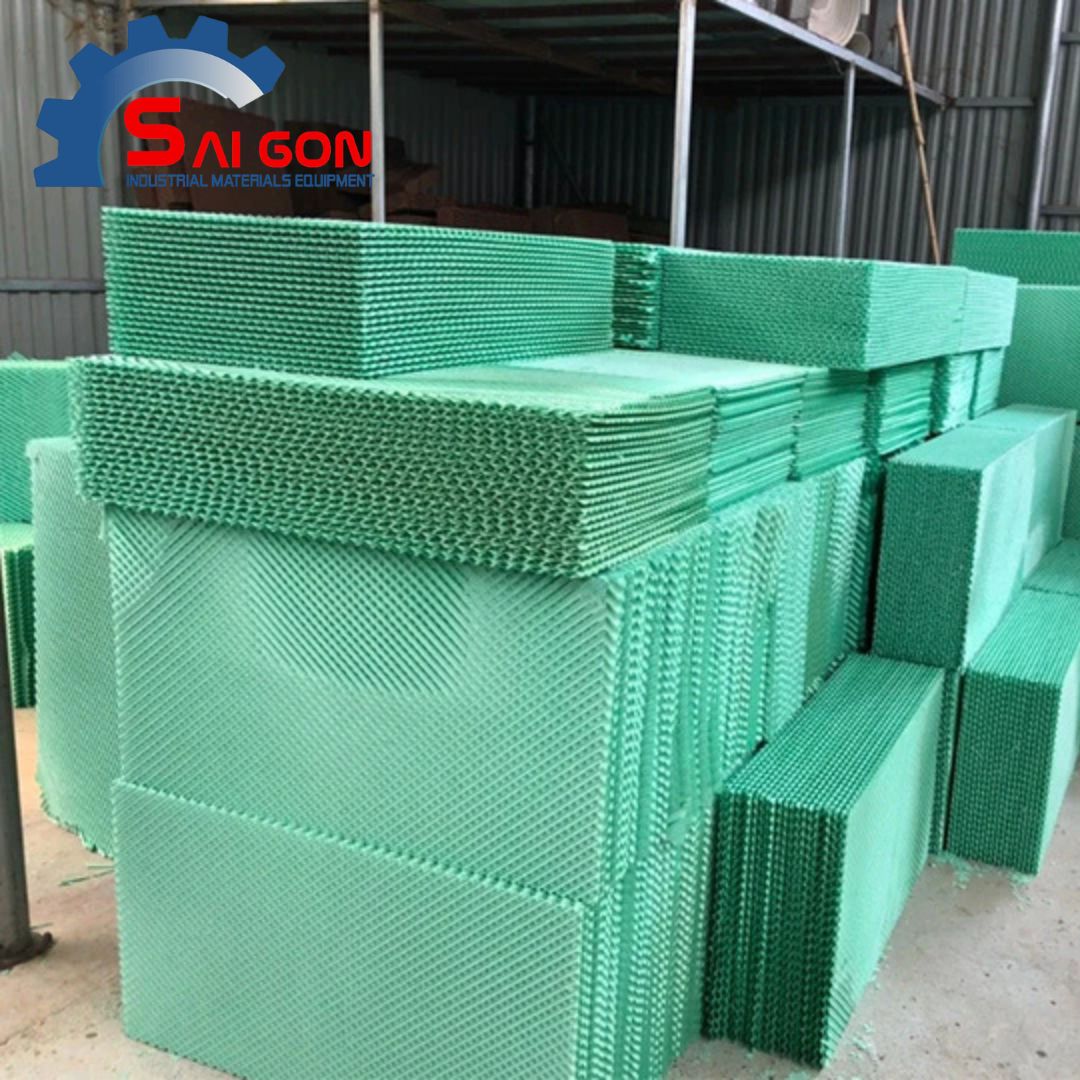Tấm tản nhiệt PVC tại nh&agrave; m&aacute;y