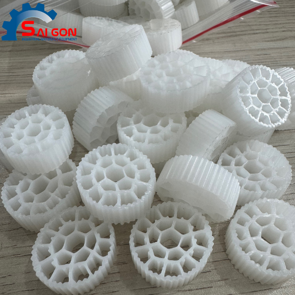 Ứng dụng gi&aacute; thể vi sinh MBBR PE05 
